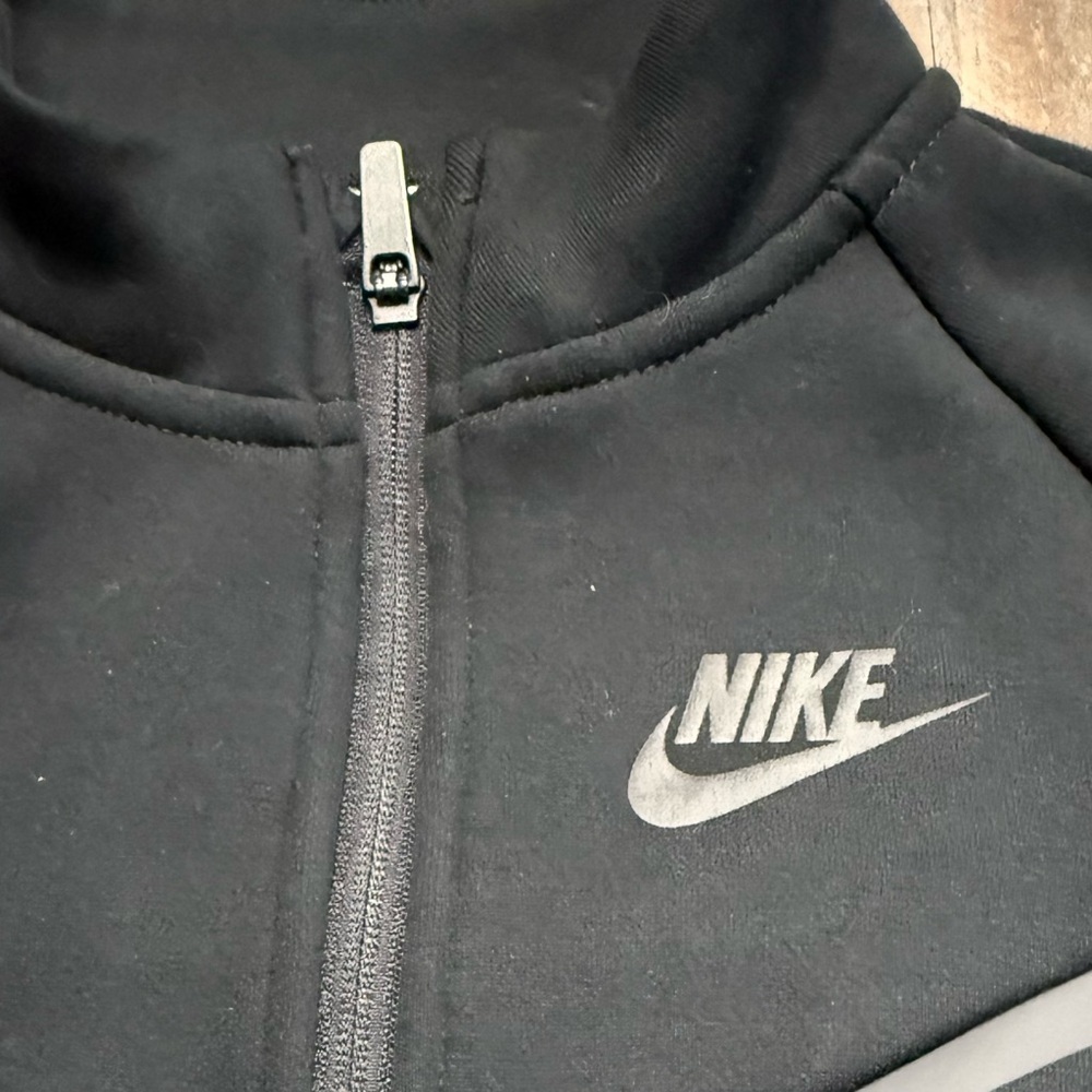 Nike Tech + Pack Dress - Picture 5 of 7